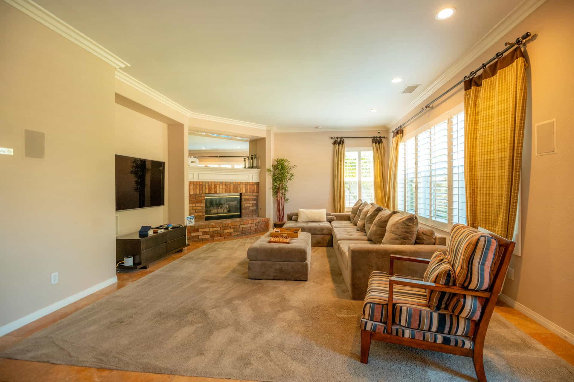 dana shores - compressed (3)